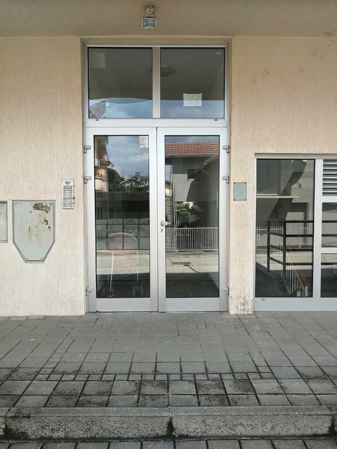 Good Host Apartment บันยาลูกา ภายนอก รูปภาพ