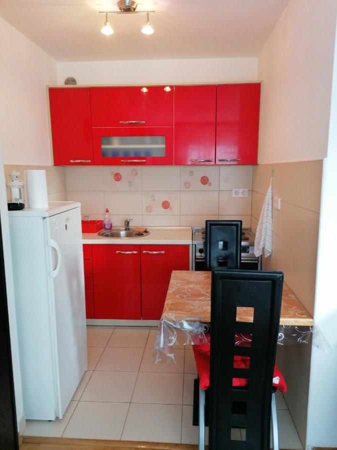 Good Host Apartment บันยาลูกา ภายนอก รูปภาพ